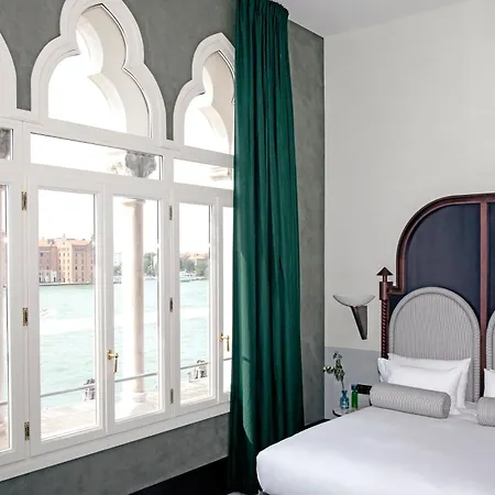 Il Palazzo Experimental 4*