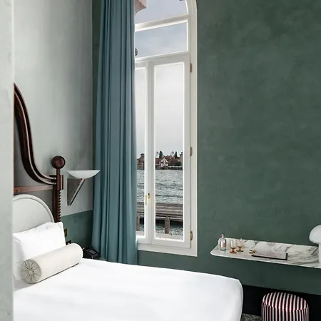 Hotell Il Palazzo Experimental 4*