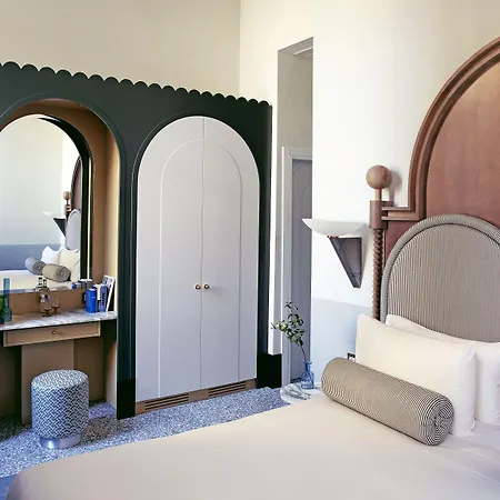 Il Palazzo Experimental מלון 4*